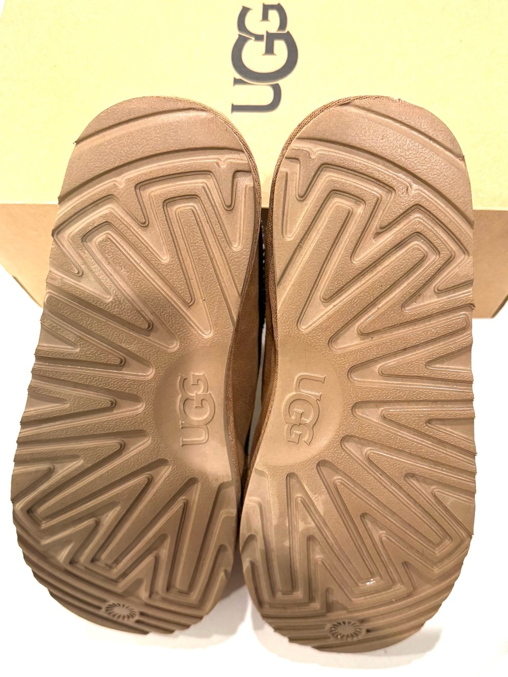Kids Ugg Tasman II Slipper-Kids Size 5-Chesnut Color - Picture 8 of 8